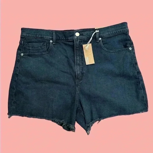 NWT Revtown Decade Denim Saturday Shorts Size 34 - Picture 1 of 10